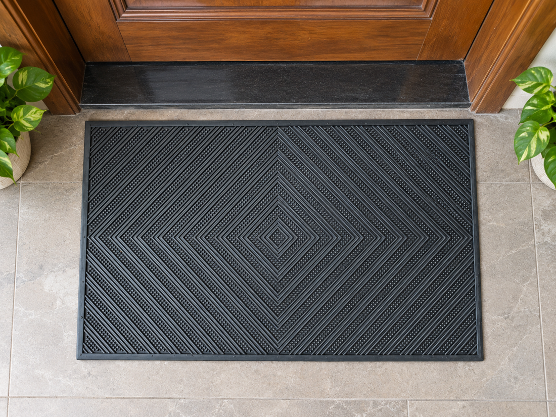 
                      
                        OnlyMat Concentric Diamond Rubber Pin Doormat - 45 × 75 cm
                      
                    
