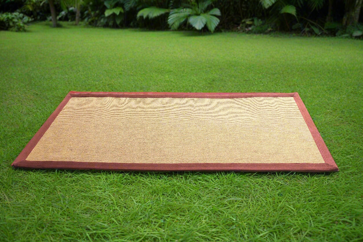 Eco-Friendly Jute Anti-Skid Yoga Mat With Brown Cotton Border - OnlyMat