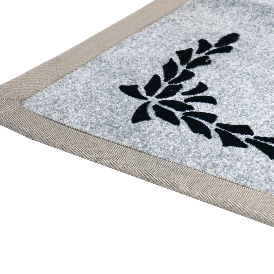 
                      
                        OnlyMat Grey Persian Flocked Design Polypropylene Carpet 120x180cm
                      
                    