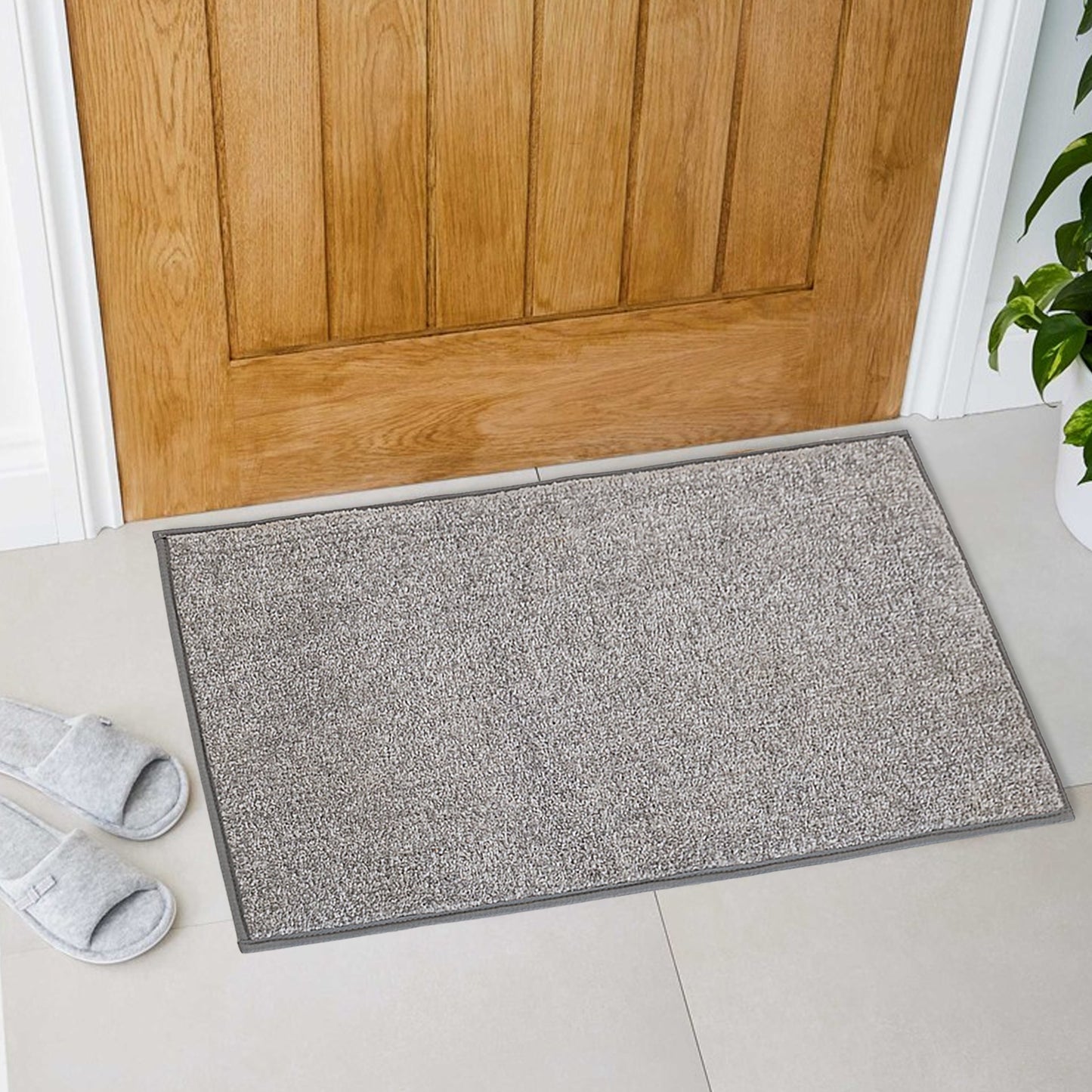 OnlyMat Soft Quickdry Plain Grey Bath Mat  (45cm x 75cm x  8mm) (Grey)