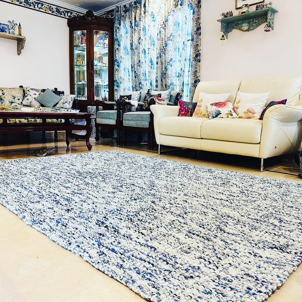 OnlyMat Blues Luxe Rug - Handwoven Jute Carpet - Tie and Dye Handwoven Jute Carpet with Blue and White Colours